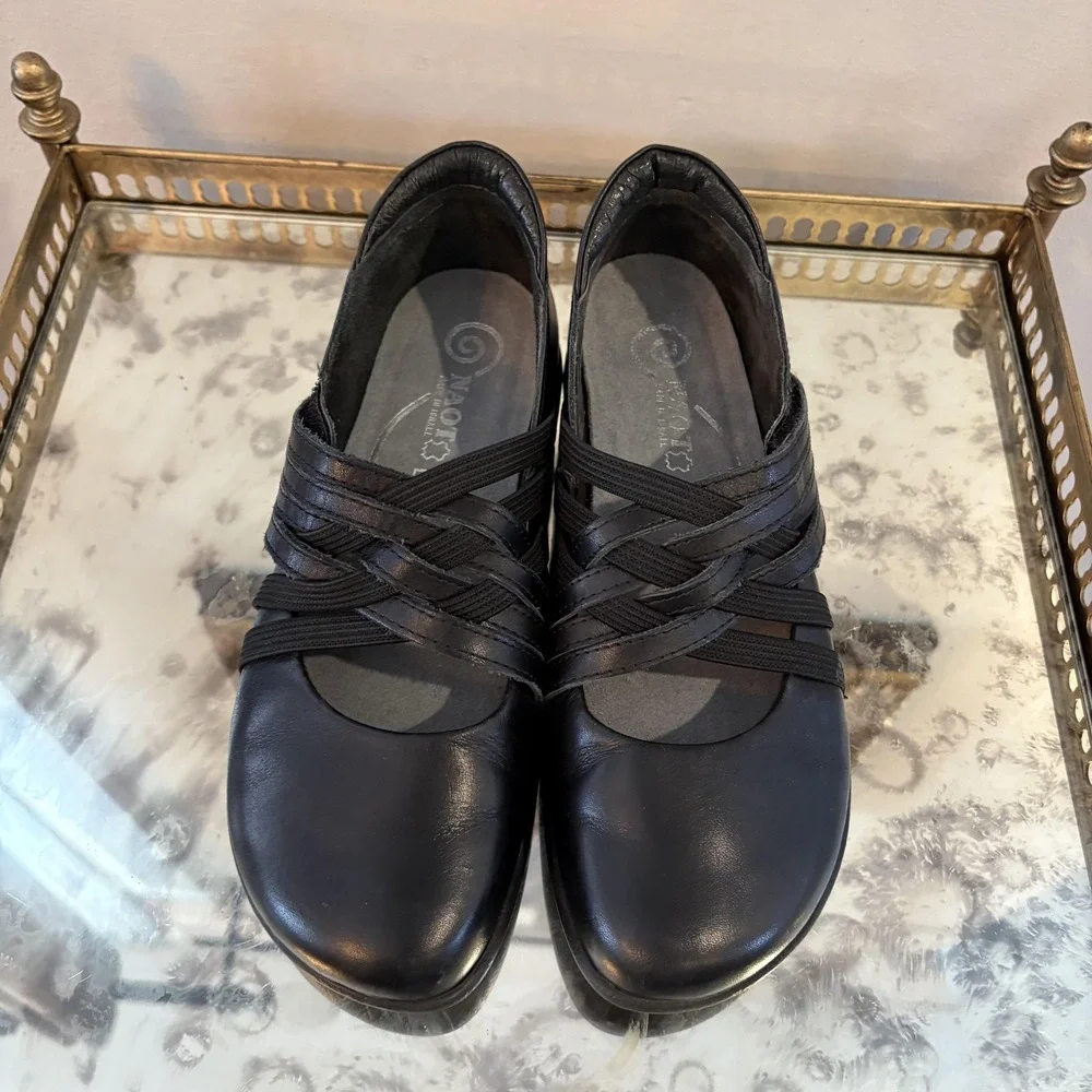 Naot Shoes‎ Womens Size 6 Black Leather Mary Jane Flats Comfort Walking Slip On